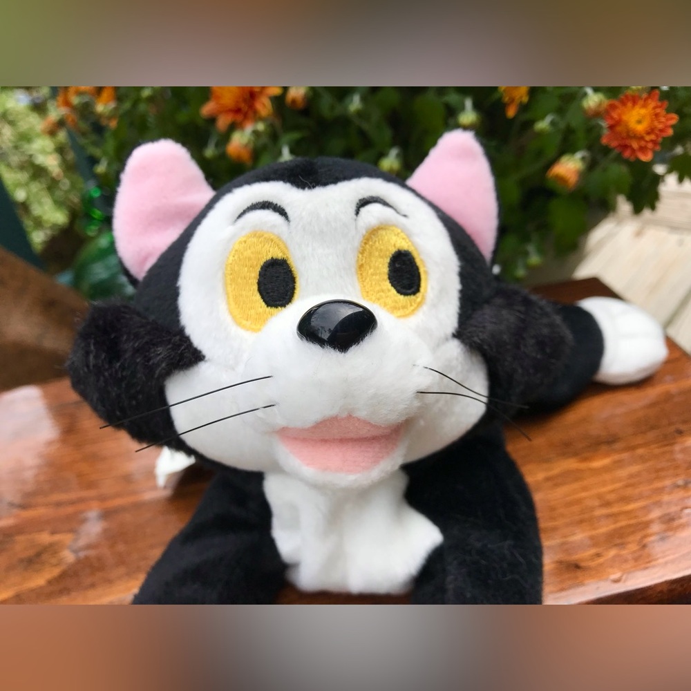 Walt Disney World FIGARO Black White Cat Plush Stuffed Beanie Toy Animal
